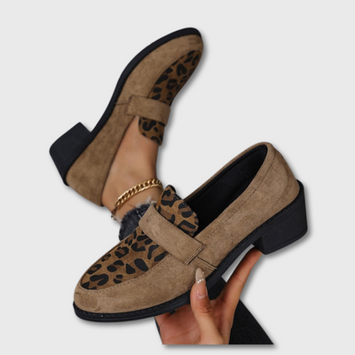 Aeloria™ | Enigmatic Feline Slippers