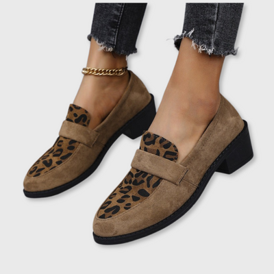 Aeloria™ | Enigmatic Feline Slippers