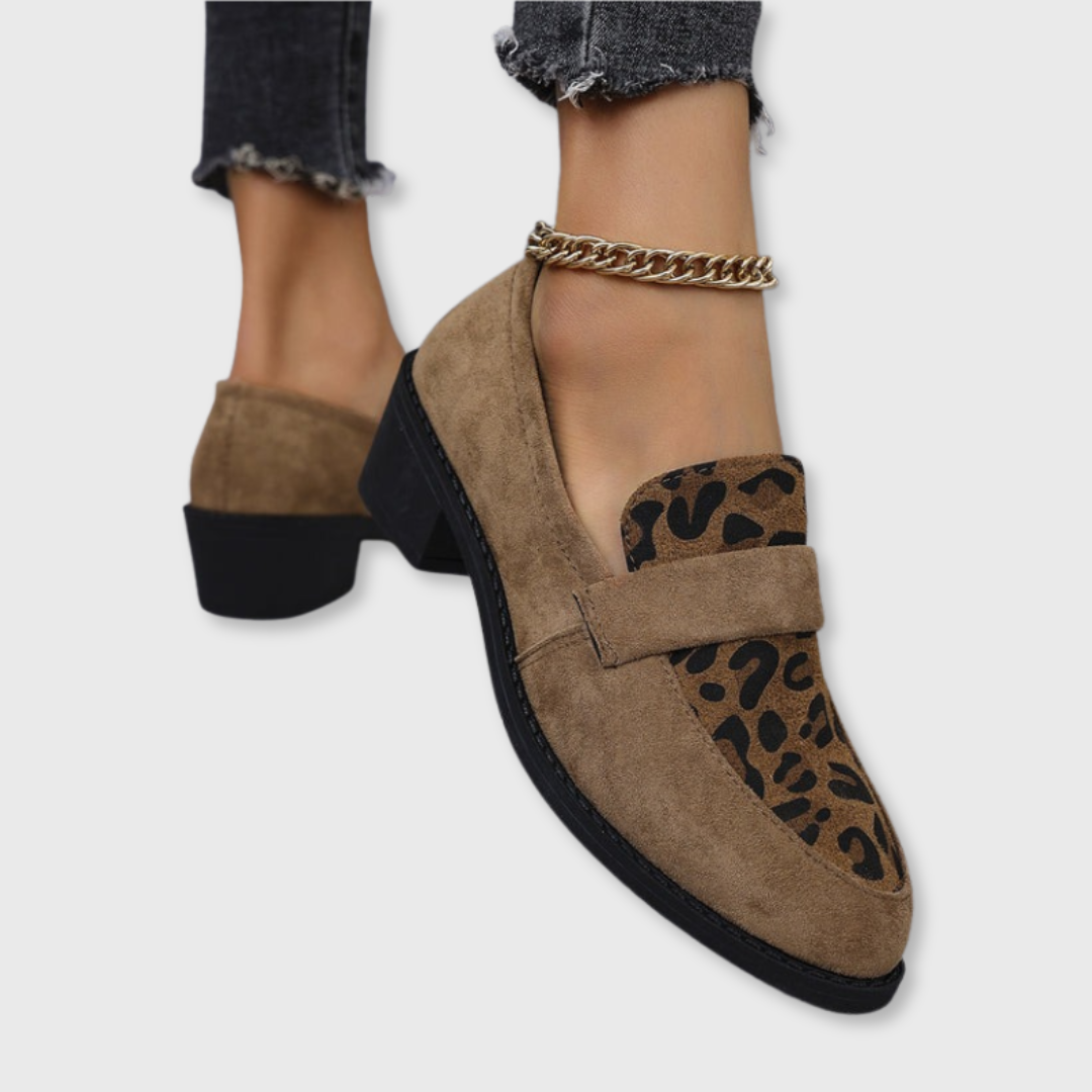 Aeloria™ | Enigmatic Feline Slippers