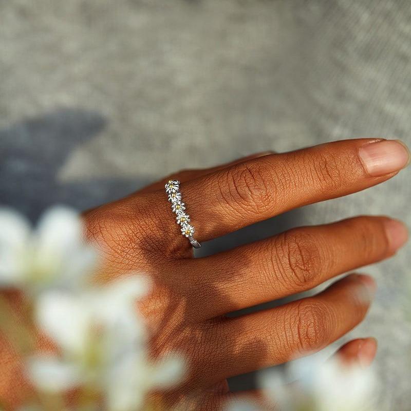 Elysian Rynn™ | Adjustable Silver Daisy Ring with Hand-Enamel Finish