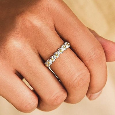 Elysian Rynn™ | Adjustable Silver Daisy Ring with Hand-Enamel Finish