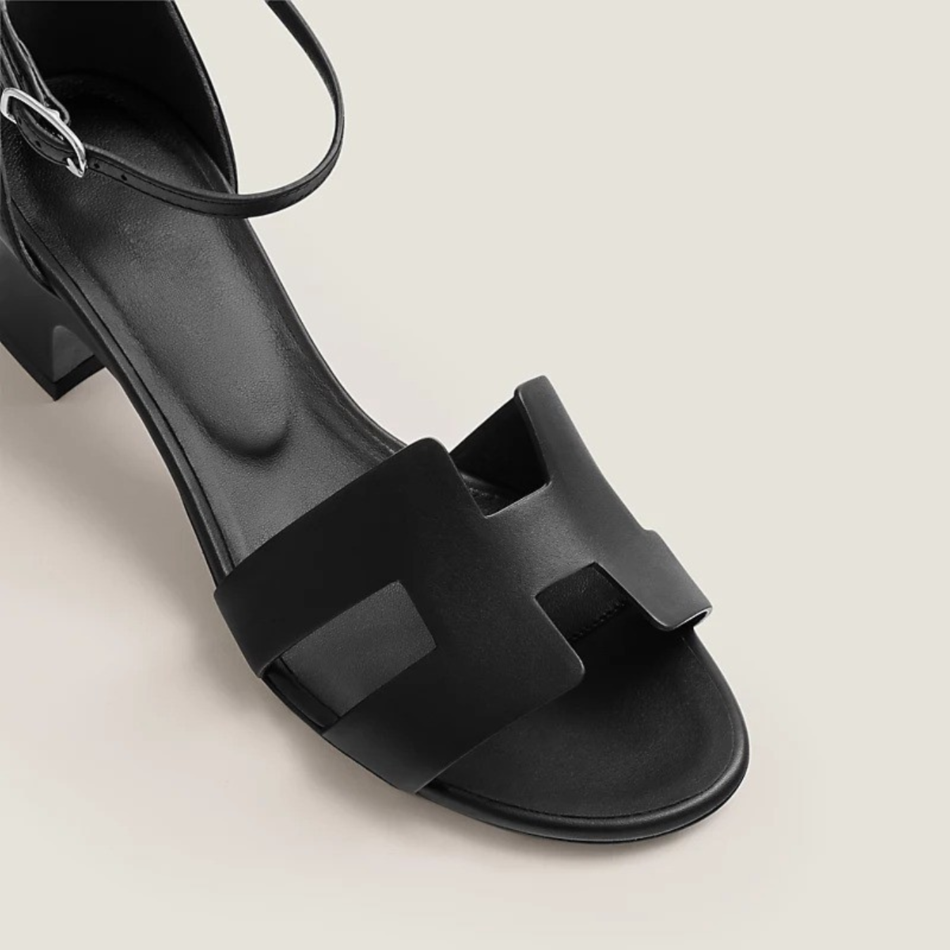 CHLOÉ | ELEGANTE SANDALEN