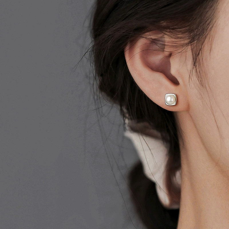 Elysara™ | Ethereal Freshwater Pearl Earrings
