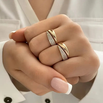 Seraphine Alure™ | Gilded Radiance Ring with Dazzling Stones