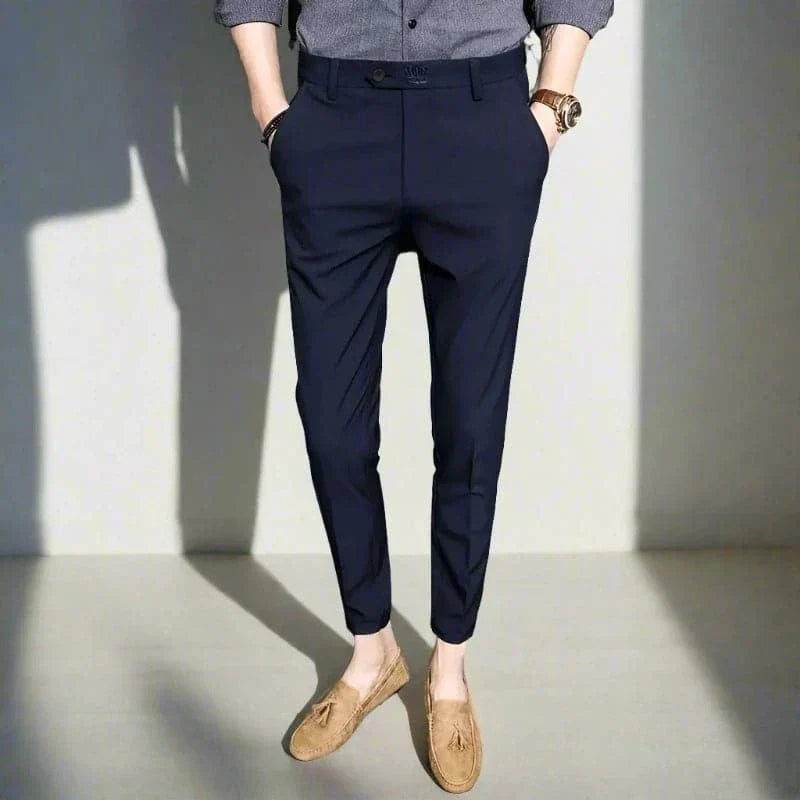 StrideLine Slim-Fit Broek